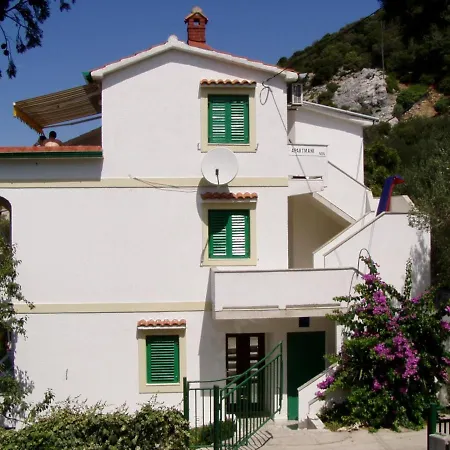 In With Sea View, Terrace, Air Conditioning, Wifi 4552-9 * Supetarska Draga