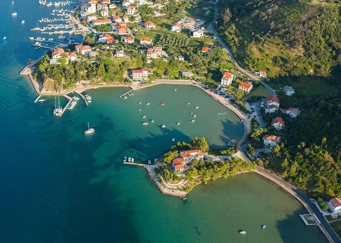 In With Sea View, Terrace, Air Conditioning, Wifi 4552-9 * Supetarska Draga
