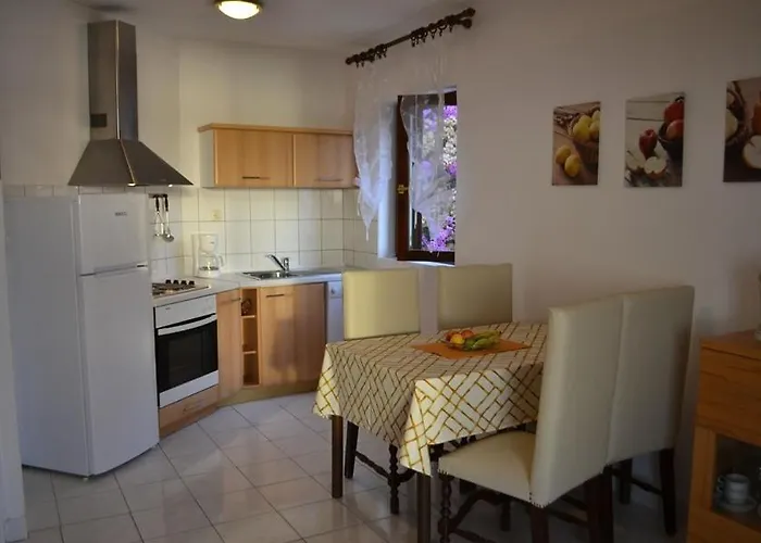 In With Sea View, Terrace, Air Conditioning, Wifi 4552-9 * スペタルスカ・ドラガ